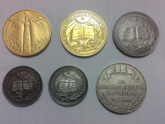 МИРА НАМ! 
Интересуюсь, КУПЛЮ, Антиквариатом