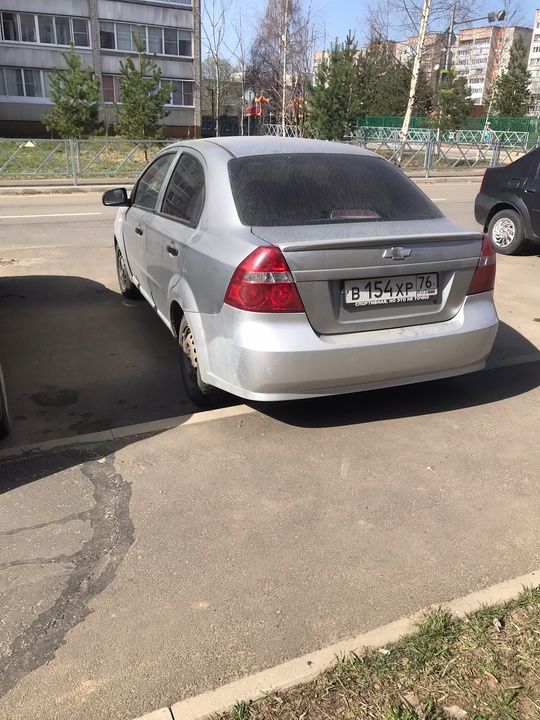 Chevrolet Aveo 1.2 72лс 
2007 (2)