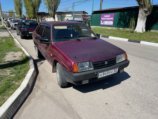 Продам 
Год 2000
Мотор 1.5(инжектор)
Авто сел