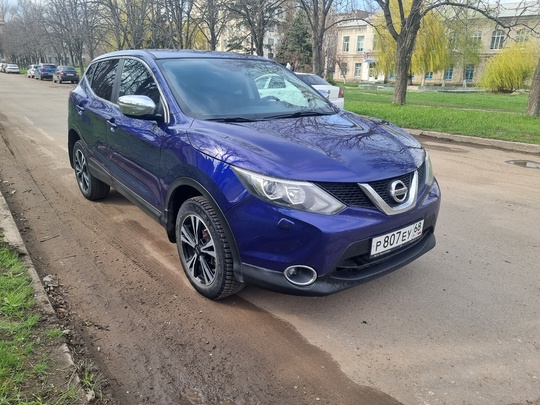 Nissan Qashqai 2014 
2.0 бензин,