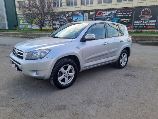 Toyota RAV4 2006 год
Двигатель 2.2 (2)