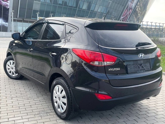 Продам Hyundai Ix35 
Год выпуска:2012 (2)