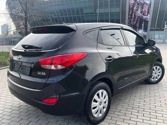 Продам Hyundai Ix35 
Год выпуска:2012 (3)