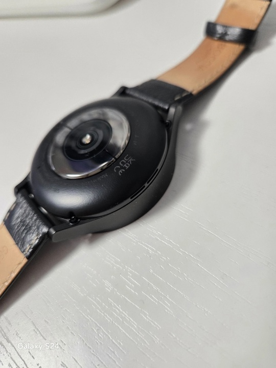 Продаю Samsung galaxy watch 5pro (2)