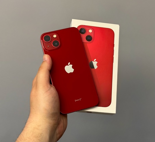 В продаже Айфон IPhone 13