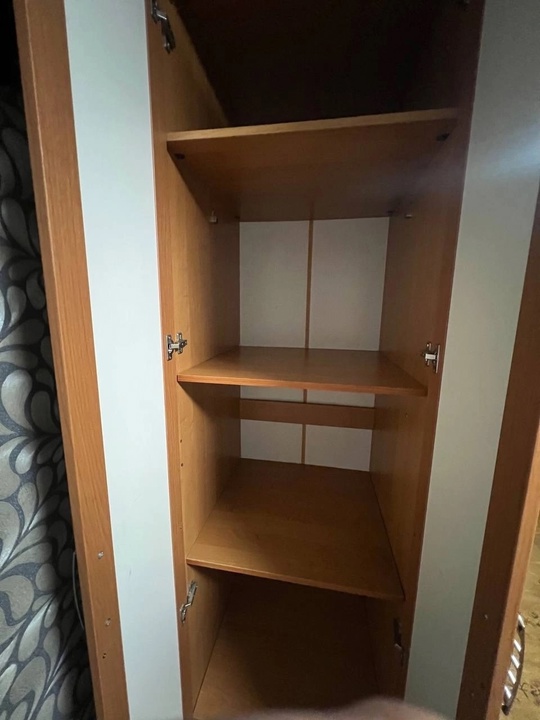 Продам шкаф г. Перевальск 
Цена (1)