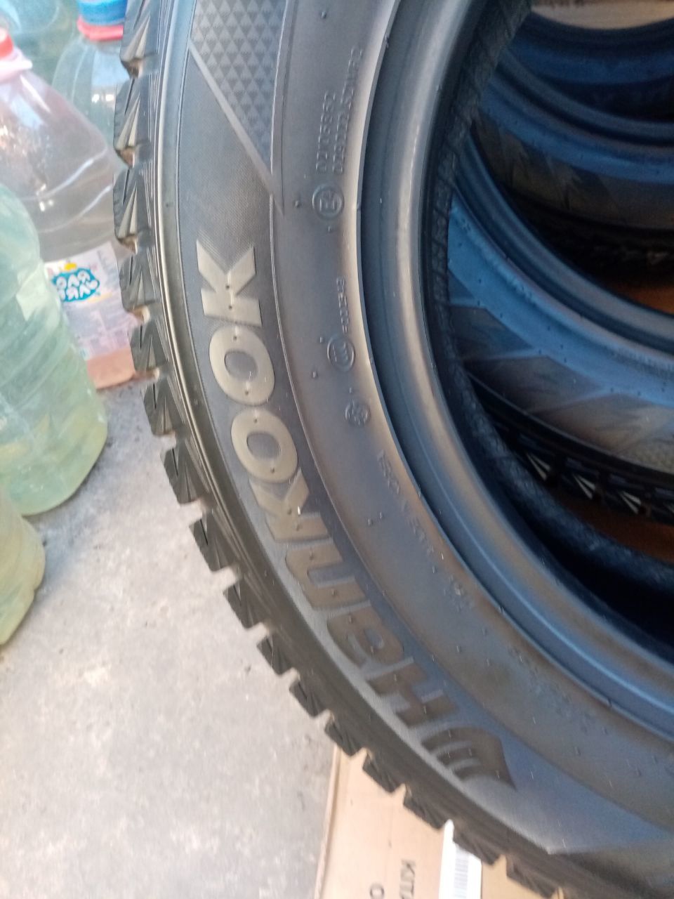 Продам комплект резины Hankook Winter (3)