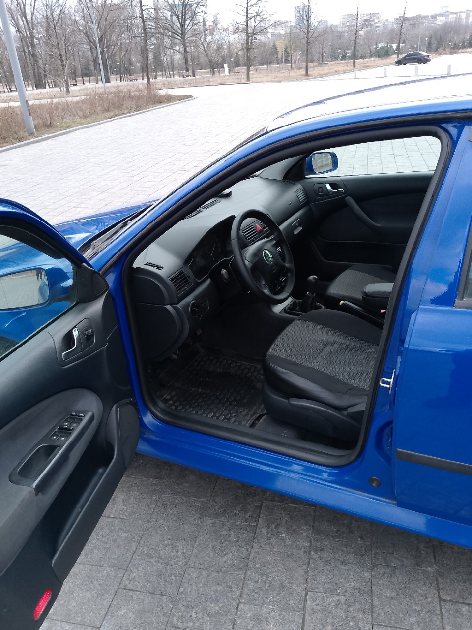Skoda octavia 2.0
МОТОР ДВУШКА, НЕ (7)