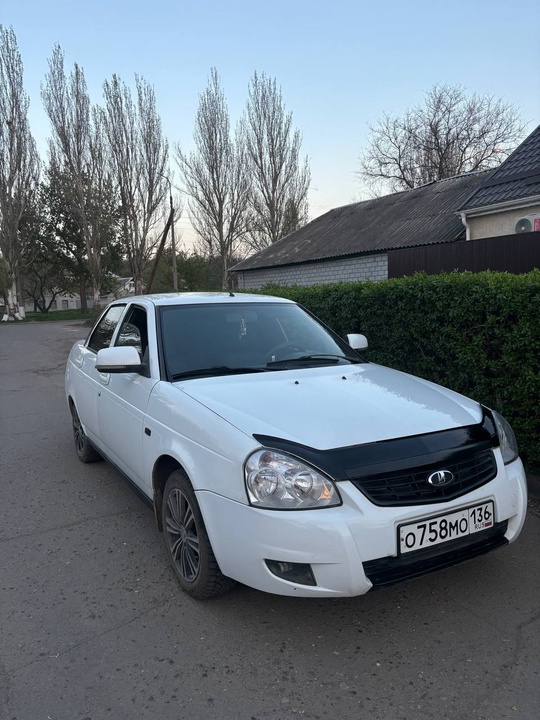 Продам Приору 2012 года , (1)