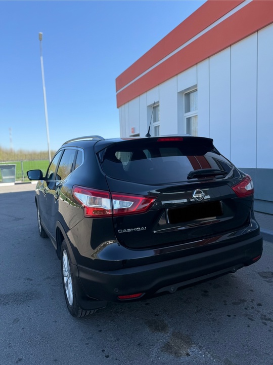Nissan Qashqai 2014
2.0 бензин, коробка (4)