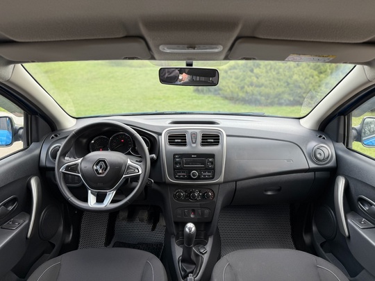 В продаже в Луганске 
Renault (5)