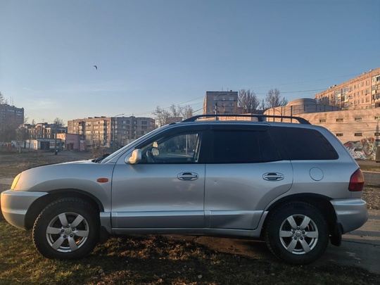 Автомобиль: Hyundai Santa Fe 
Год (2)