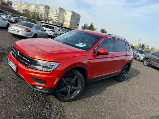 Volkswagen Tiguan 2018г
53000т.км
7-месная.
Передний привод. 
8-ст.АКПП.
Адаптивный (1)