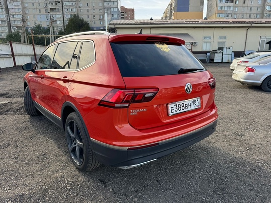 Volkswagen Tiguan 2018г
53000т.км
7-месная.
Передний привод. 
8-ст.АКПП.
Адаптивный (4)