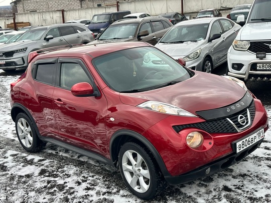 Продам Nissan Juke 2013 года,