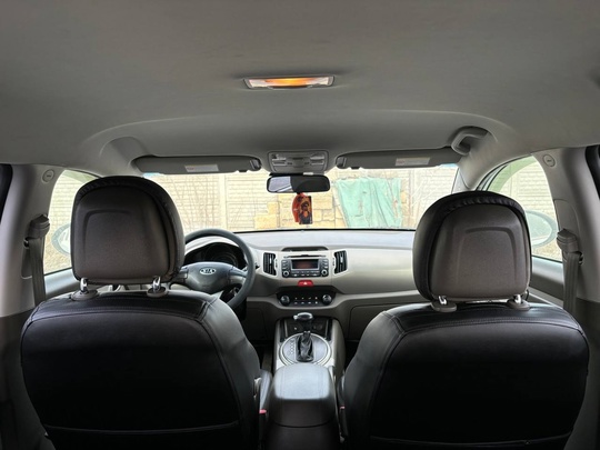 Продам Kia Sportage 2011 год. (8)