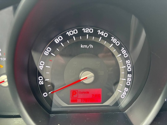 Продам Kia Sportage 2011 год. (9)