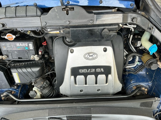 Продам Hyundai Tucson
2004 год 
2.7 (2)