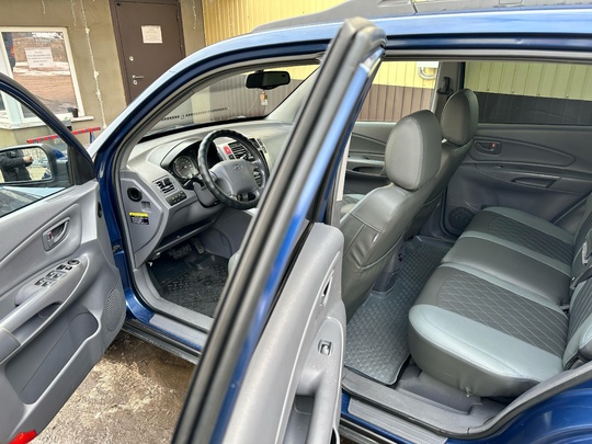Продам Hyundai Tucson
2004 год 
2.7 (3)