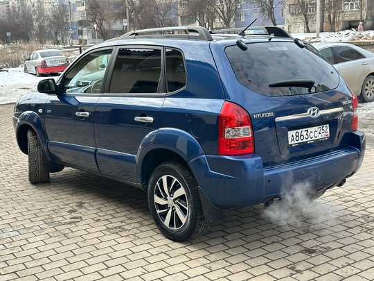 Продам Hyundai Tucson
2004 год 
2.7 (6)