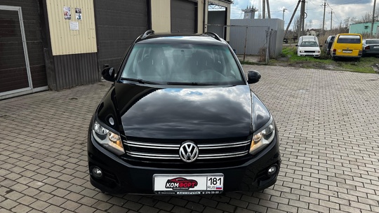 VW Tiguan 
2012 года АКПП,