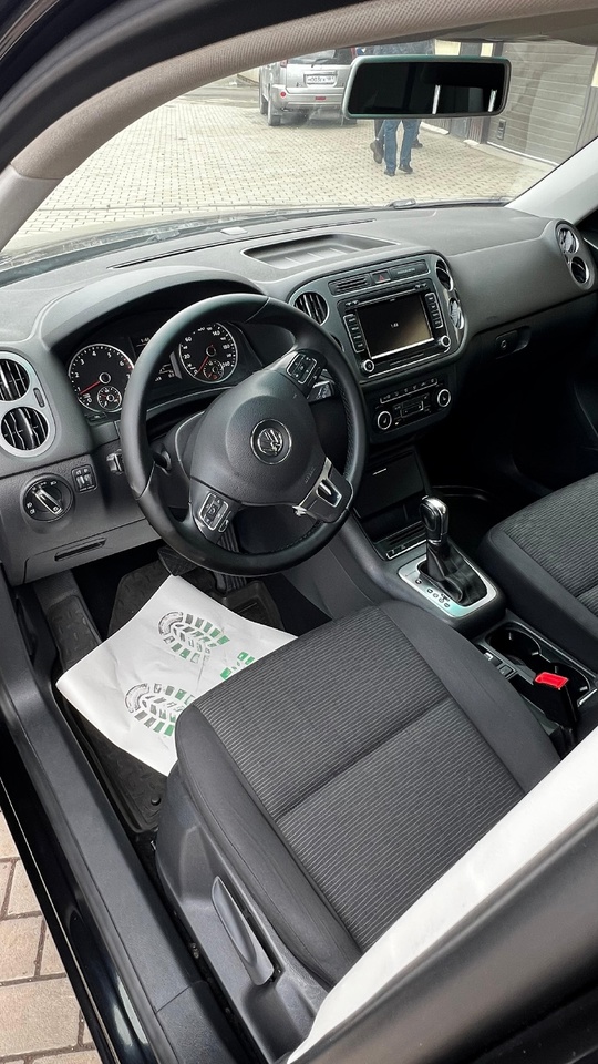VW Tiguan 
2012 года АКПП, (8)