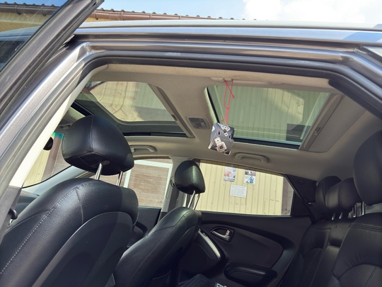 Hyundai Tucson 2010г 2.0 дизель, (7)