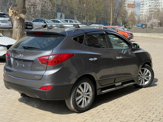 Hyundai Tucson 2010г 2.0 дизель, (9)