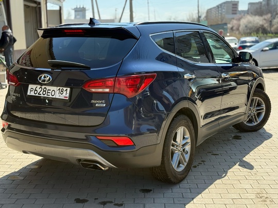 Hyundai Santa Fe 
2017
2.4 бензин, (5)