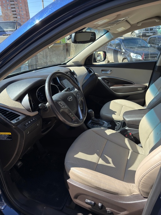 Hyundai Santa Fe 
2017
2.4 бензин, (6)