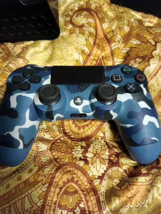 Продам PlayStation 4 500gb 2 (2)