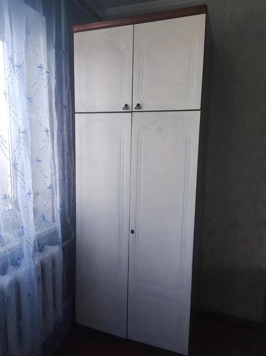 В ПРОДАЖЕ!!
2 ШКАФА (ш-88.5, в-2.30,