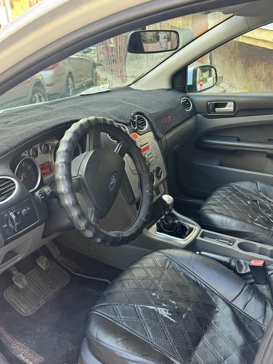 Приветствую
Продам Ford Focus 2 2008.
Мотор (7)