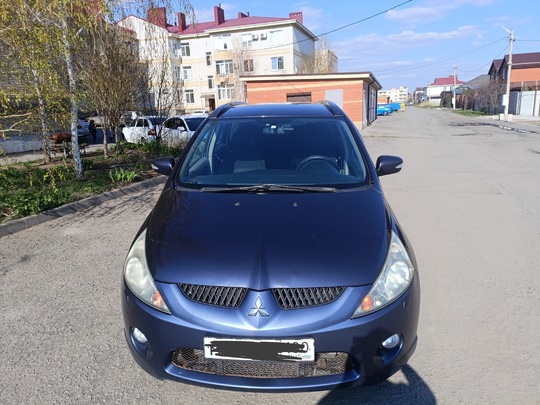 Продам MITSUBISHI Grandis в хорошем