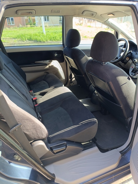Продам MITSUBISHI Grandis в хорошем (5)