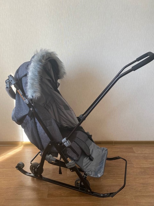 Продам санки коляска Vulpes
Состояние отличное, (2)