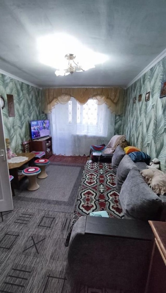 Продается 2 - х комнатная (2)