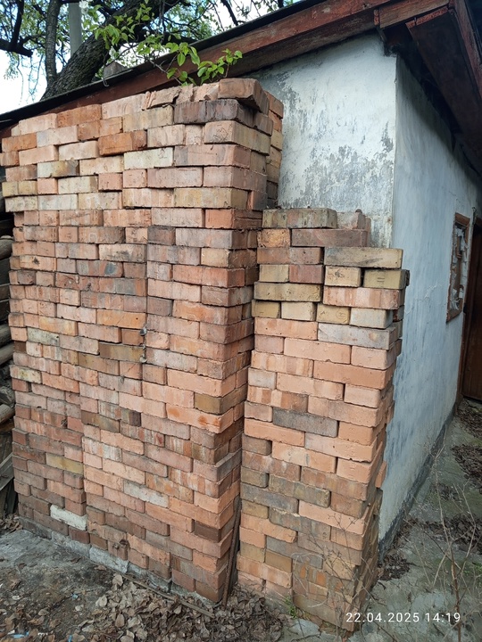Продам кирпич 10 р/шт. Примерное (1)