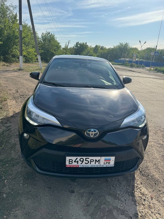#Toyota C-HR
Год: 2022
Тип КПП: Автоматическая
Пробег: