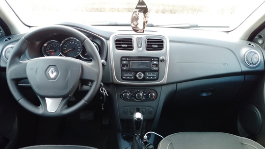- Renault Logan 1.6 АТ (6)