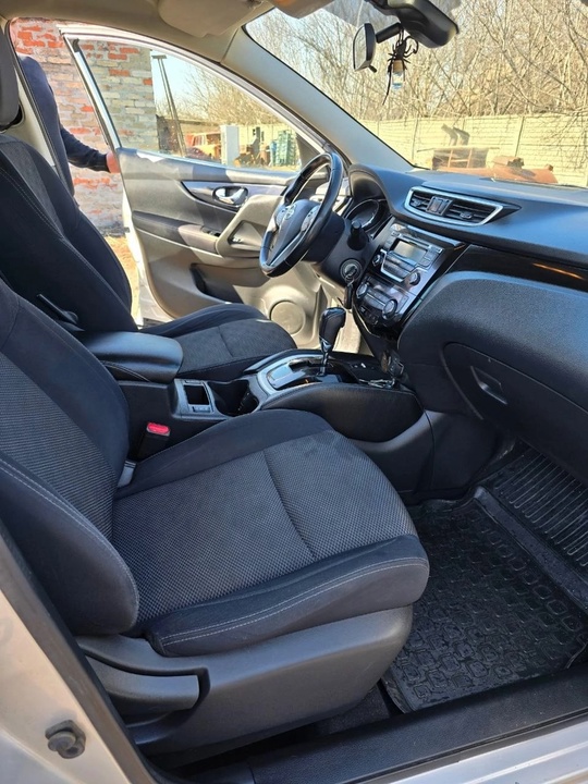 Продам Nissan Qashqai 2017 года (6)