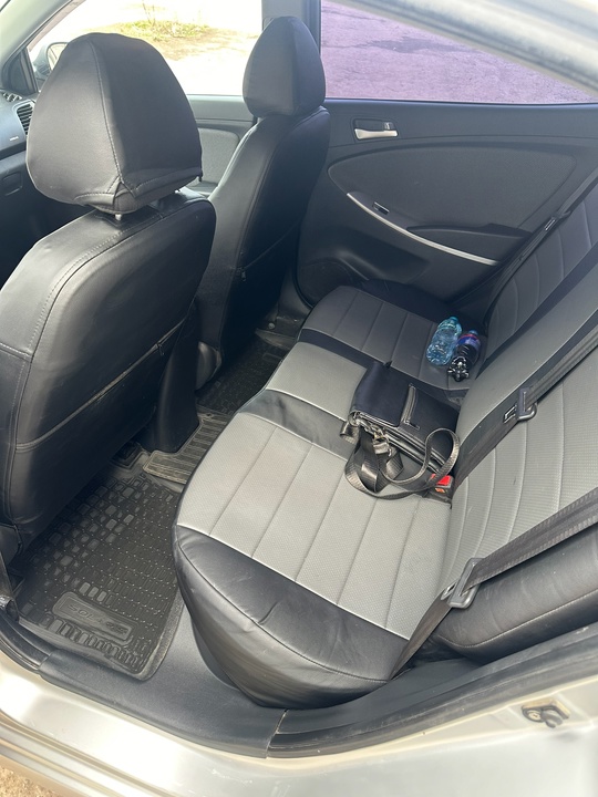 Продам Hyundai Solaris 
Год выпуска (7)