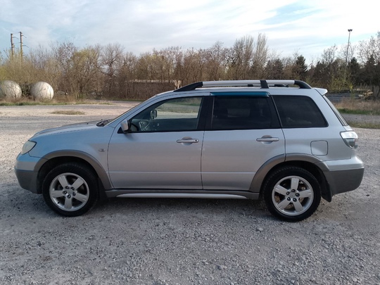 Mitsubishi outlander 2.4л
2005
ПОЛНЫЙ ПРИВОД
Механика
Бензин
Комплектация: КОНДИЦИОНЕР, (3)