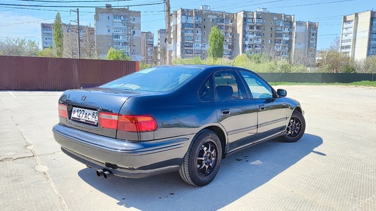 Продам Хонду аккорд 5. 
По (2)
