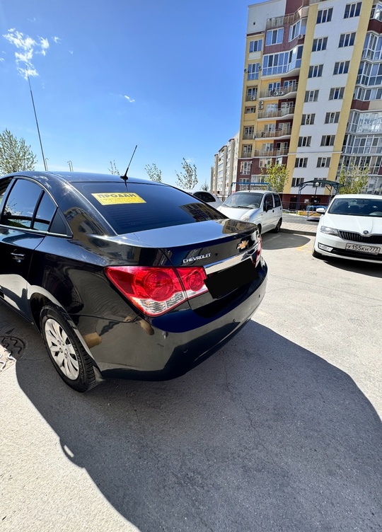 Продам автомобиль Chevrolet
Cruz 2013 г. (1)