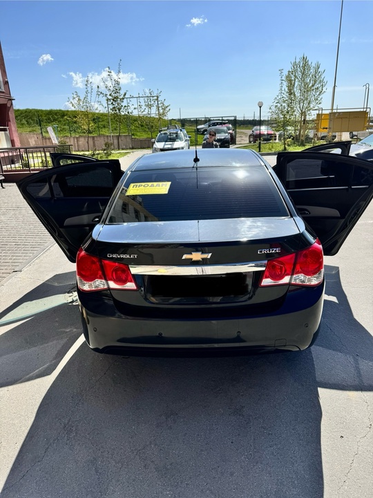 Продам автомобиль Chevrolet
Cruz 2013 г. (4)