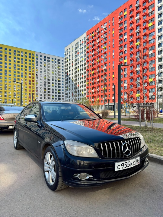 MERCEDES C-KLASSE. 

2008 год. 

C200 (1)