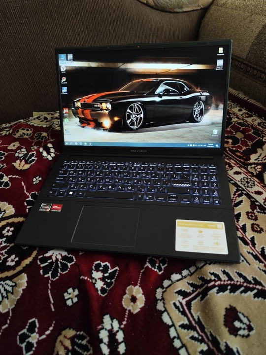 Продам классный ноутбук, Asus Vivobook