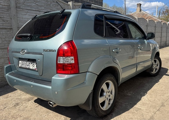 В ПРОДАЖЕ HYUNDAI TUCSON 2006 (2)