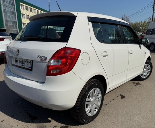 В ПРОДАЖЕ SKODA FABIA 2011 (2)